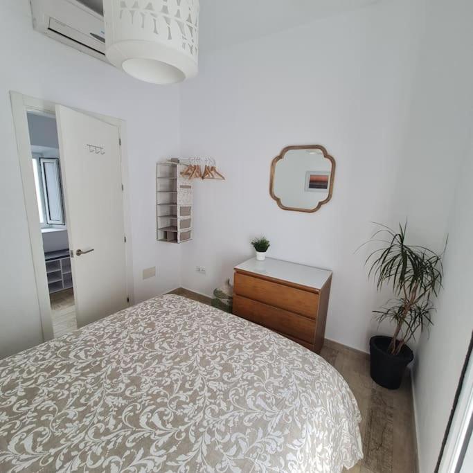 Centre Old Town Rooftop Apartment Tarifa